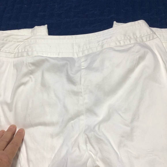 RQT White Wide-Leg capris, size 19- 98% cotton 2% spandex- nice made pants - Picture 9 of 10